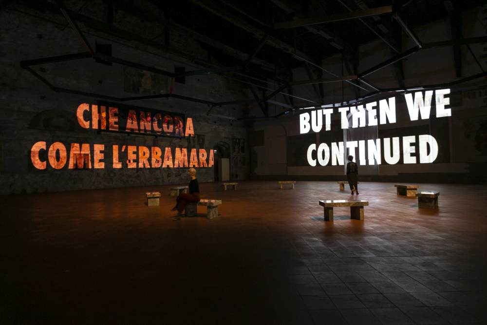 Jenny Holzer a Bergamo, con una mostra intitolata "The whole truth"
