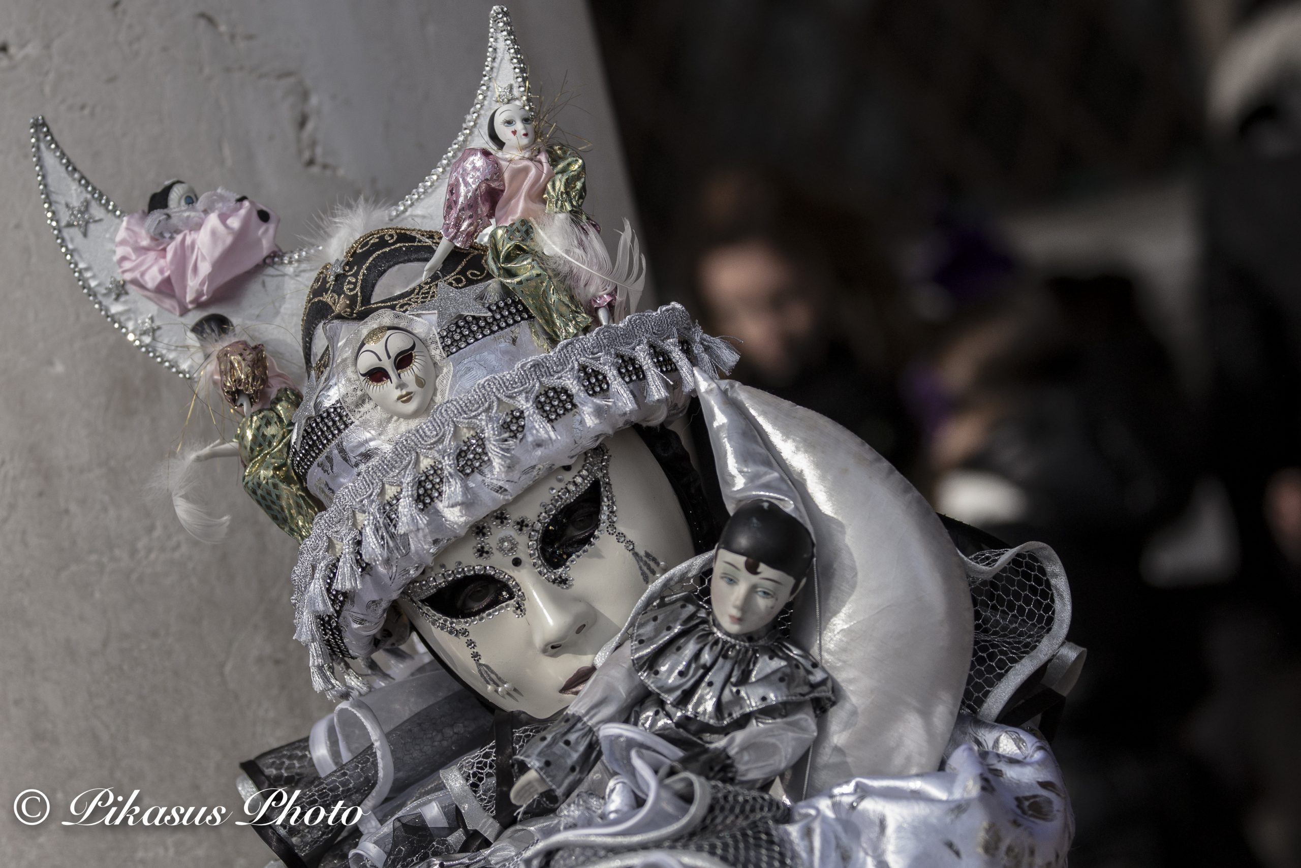 L'arte millenaria delle maschere veneziane nel Carnevale di Venezia 2024. Dal 1296 feste in maschera nei palazzi e sfilate per le strade
